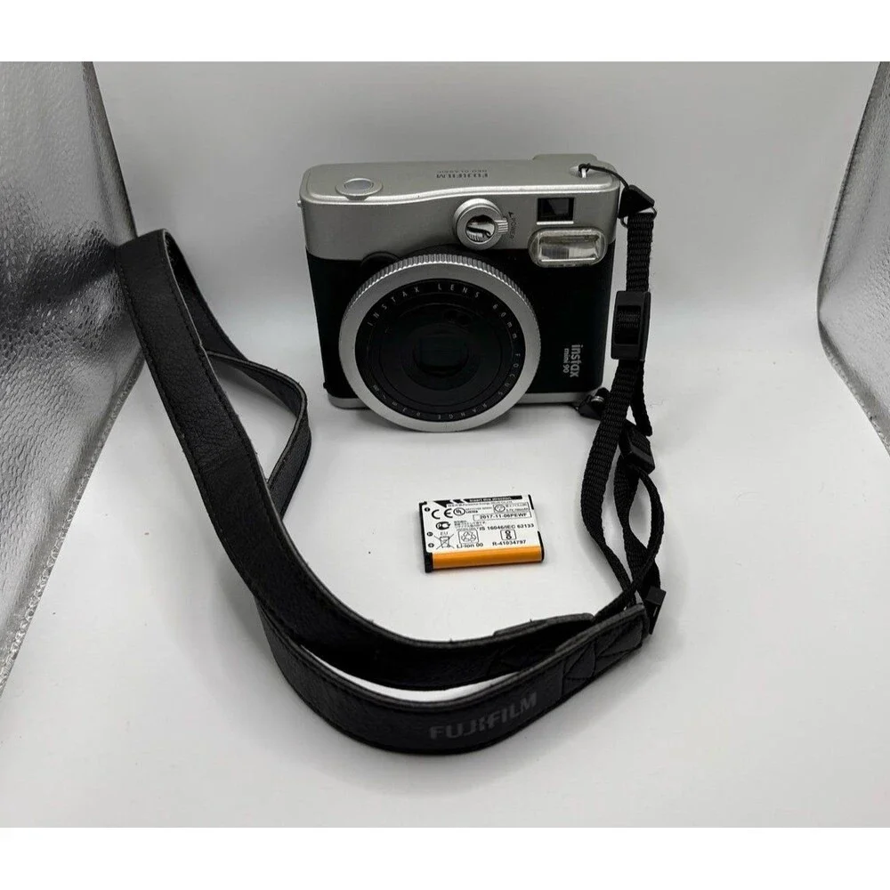 Fujifilm Instax Mini 90 Neo Classic Instant Film Camera with 1 Battery Black